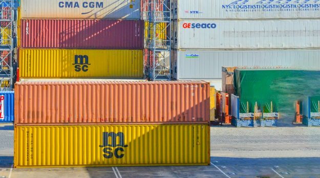 kontejneri-msc-cma-cgm-131022